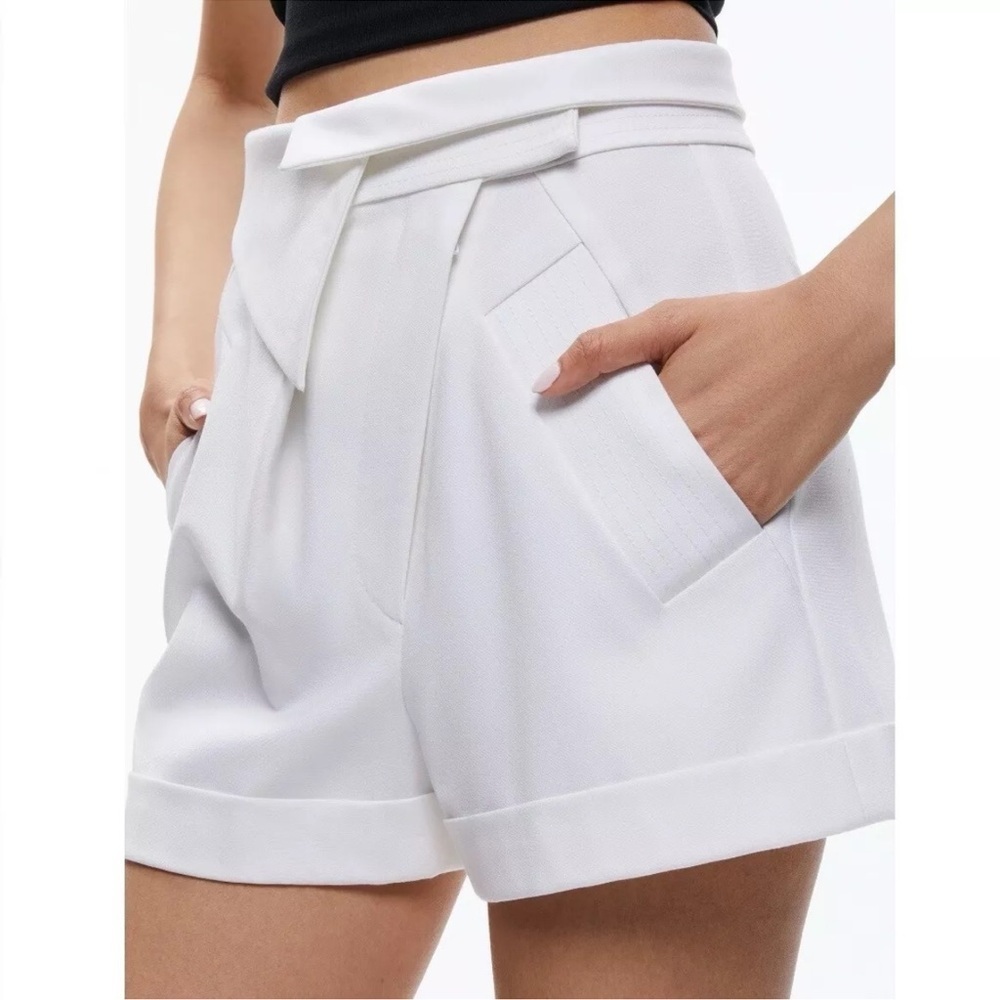 Alice + Olivia Chad Asymmetrical Cuffed Shorts White 10 NWT